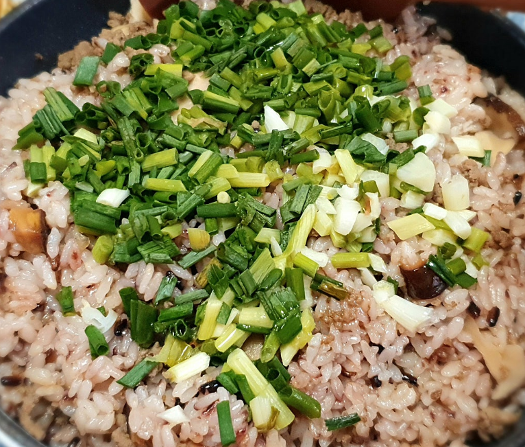 버섯불고기솥밥