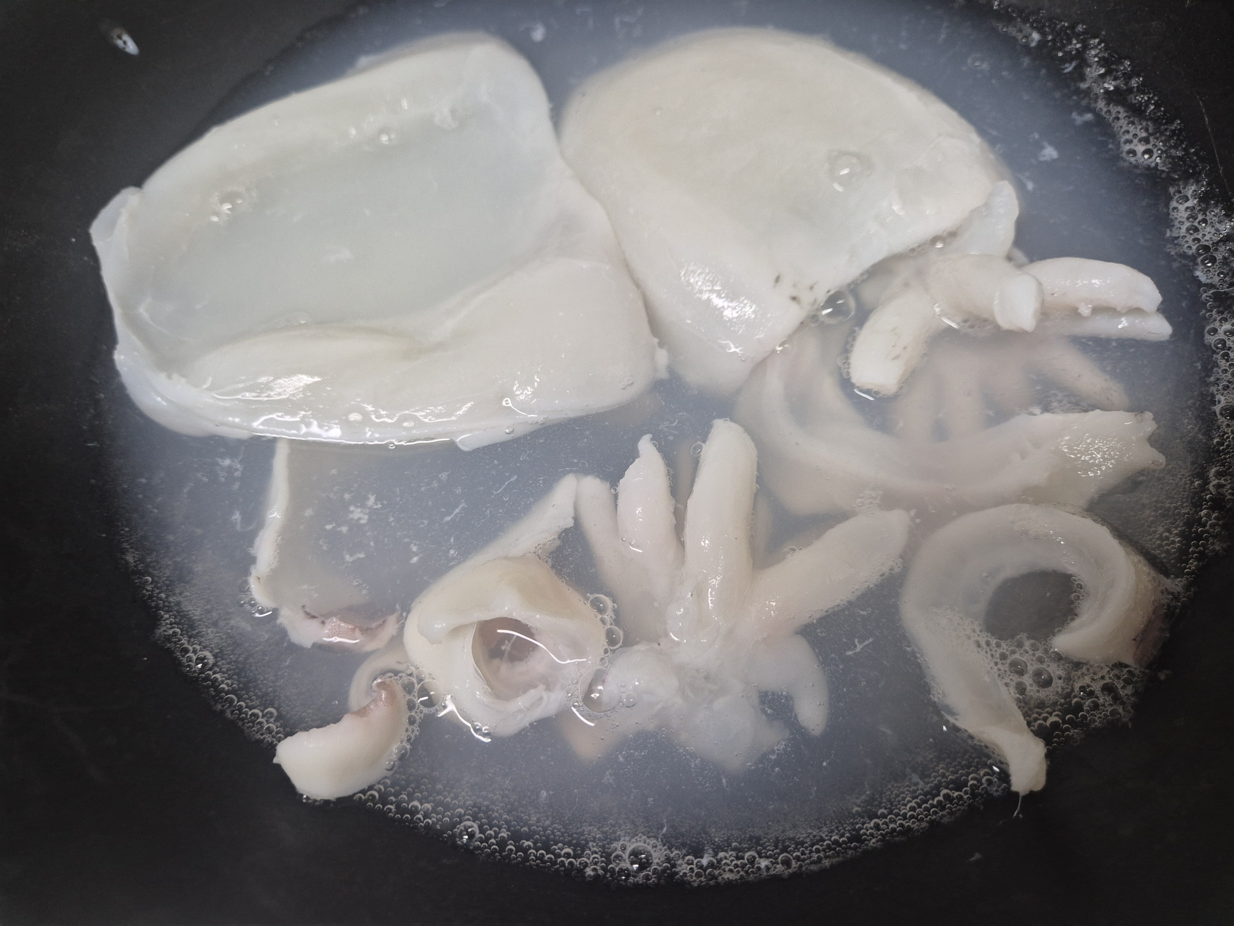 쫄깃한 갑오징어무침